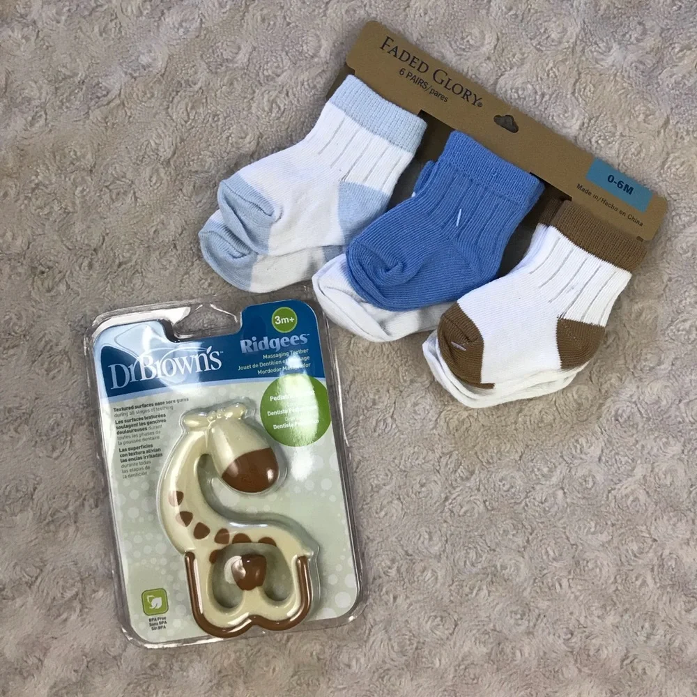Faded Glory Ribbed Socks Dr. Browns Ridgees Giraffe Teething Tot